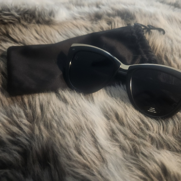 Prive Revaux Sunglasses - Picture 5 of 9